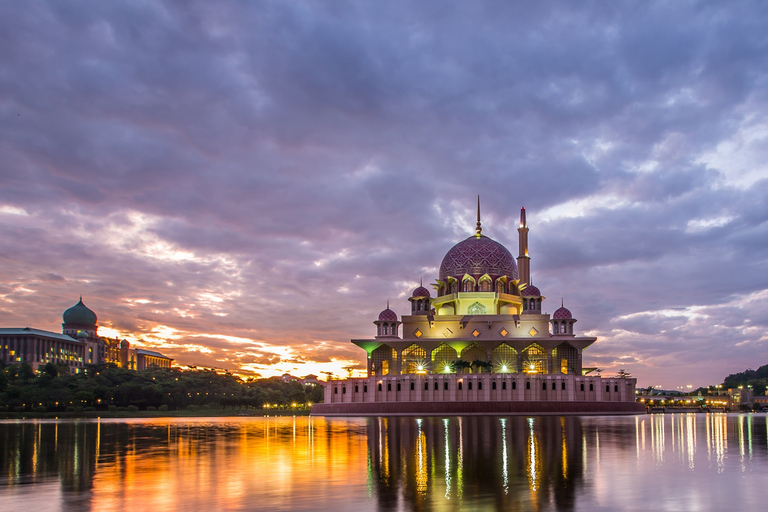 Visita a Putrajaya y Crucero por el Lago: Excursión desde Kuala Lumpur