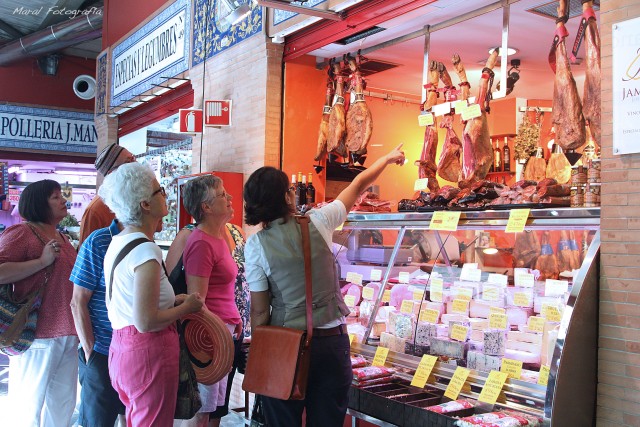 Visit Sevilla: Visita al Mercado de Triana con Degustaciones in Seville