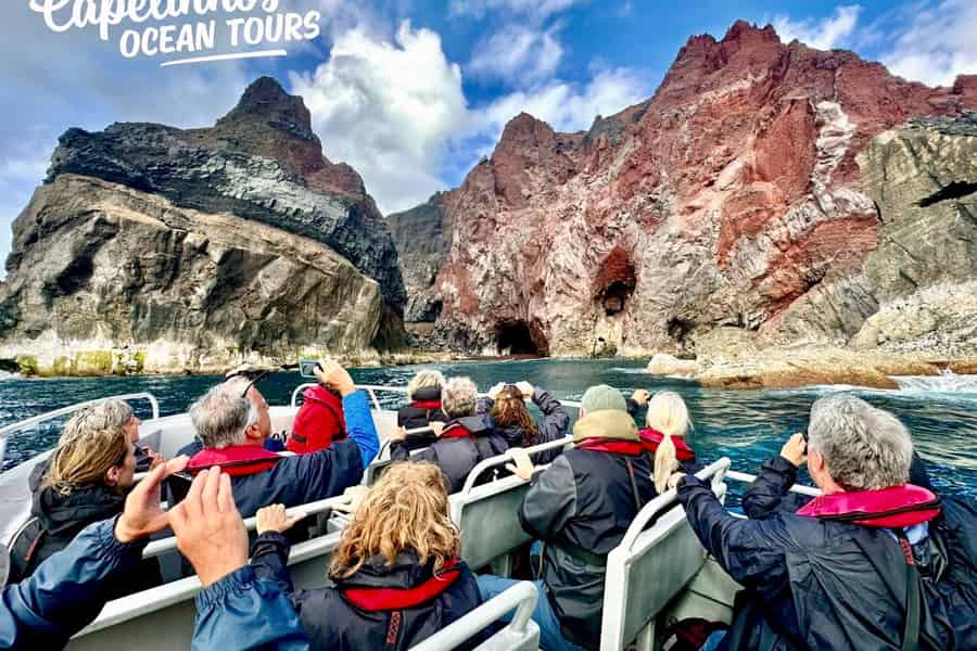 Insel Faial: Einzigartige Bootstour zum Vulkan Capelinhos. Foto: GetYourGuide Insel Faial: Einzigartige Bootstour zum Vulkan Capelinhos. Foto: GetYourGuide