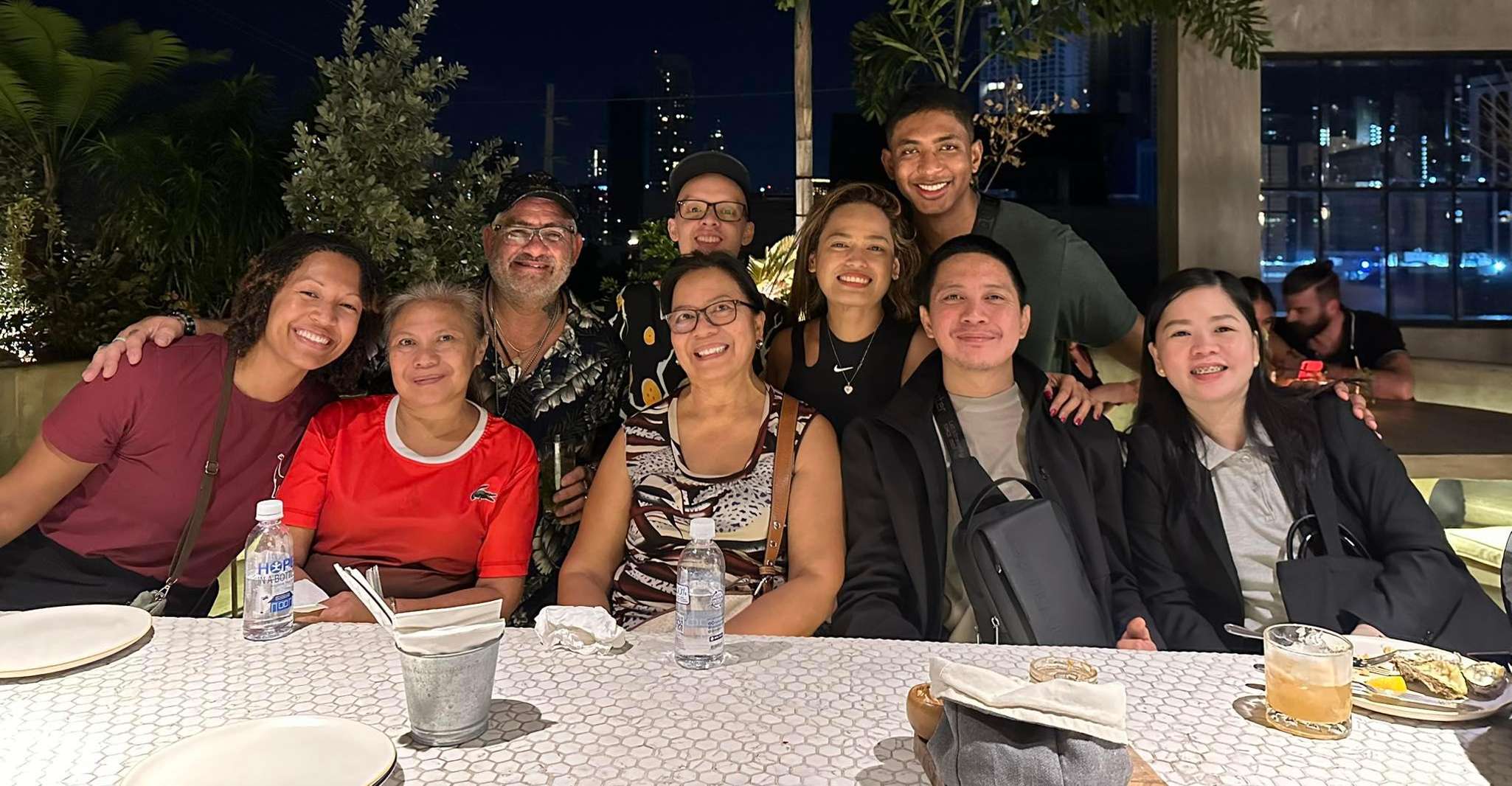 Skip Makati Bar Hopping Experience - Hizvo