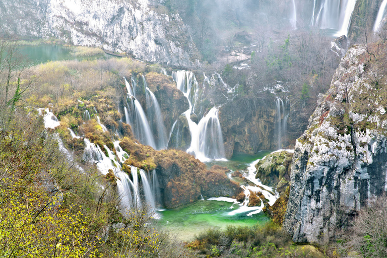 Prywatna wycieczka po Parku Narodowym Plitvice z DubrownikaPodstawowa wycieczka prywatna: Park Narodowy Plitvice