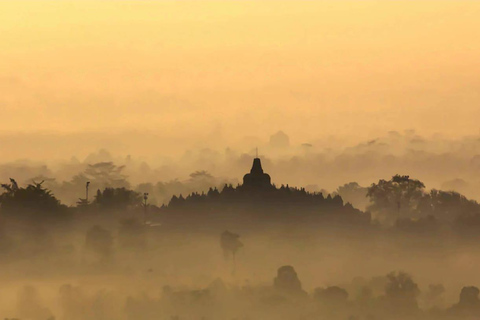 Yogyakarta: Zonsopgang setumbu, Borobudur en Prambanan Tour