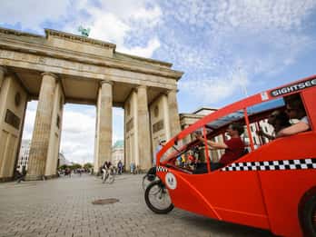 Berlin: Private E-Rikschatour mit Abholung vom Hotel