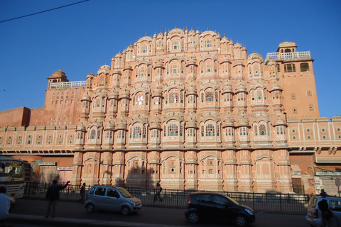 Highlights of Jaipur City on a Full Day Tour by Private CarJaipur: Highlights of Jaipur City on a Full Day Tour