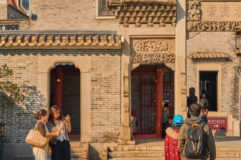 Guangzhou:Ancestral Temple Entry Ticket with Lion Dance Show