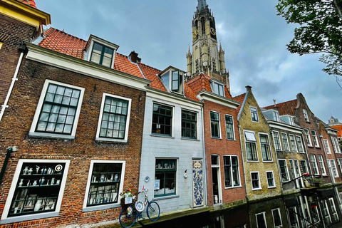 Delft: Guided Bike Tour with Pottery Factory Visit