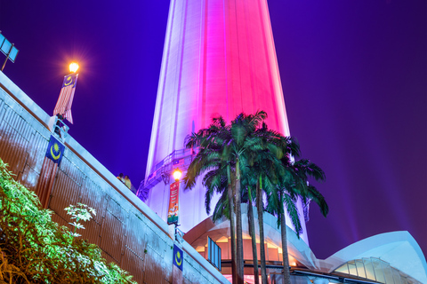 Night Tour of Petronas Twin Towers, Kuala Lumpur Eye Blinking Night Tour with Petronas Twin Towers