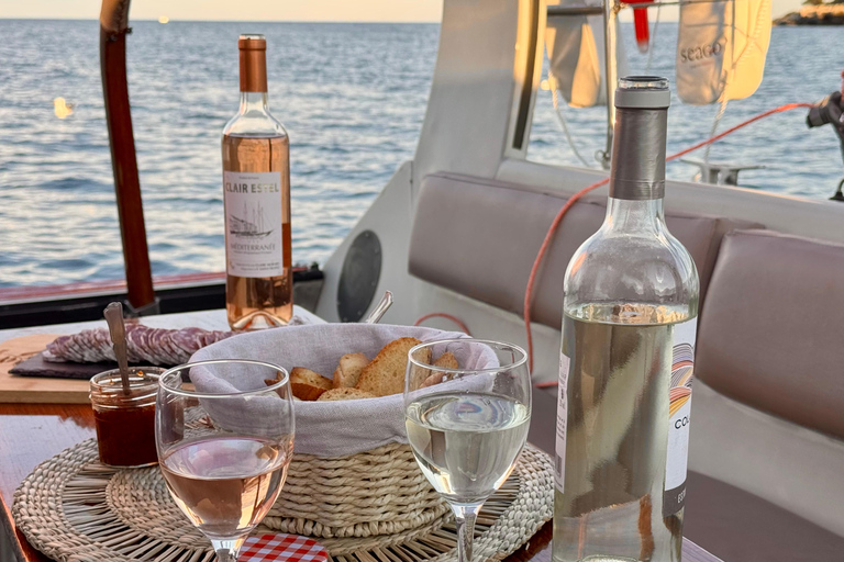 Golf Juan: Crucero en velero al atardecer con aperitivo en la Isla