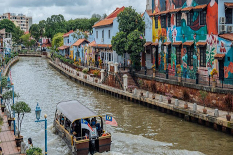 Malacca: Private Full-Day City Tour with Entry Ticket