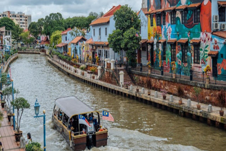 Malacca: Private Full-Day City Tour with Entry Ticket