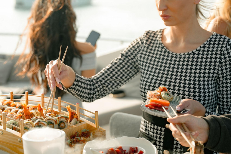 Dubai: Sunseeker Superyacht VIP Dinner, Drinks & Live DJ Soiree- Zen Med Gastronomy