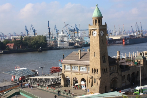 Hamburg: Port Scavenger Hunt en veerboot