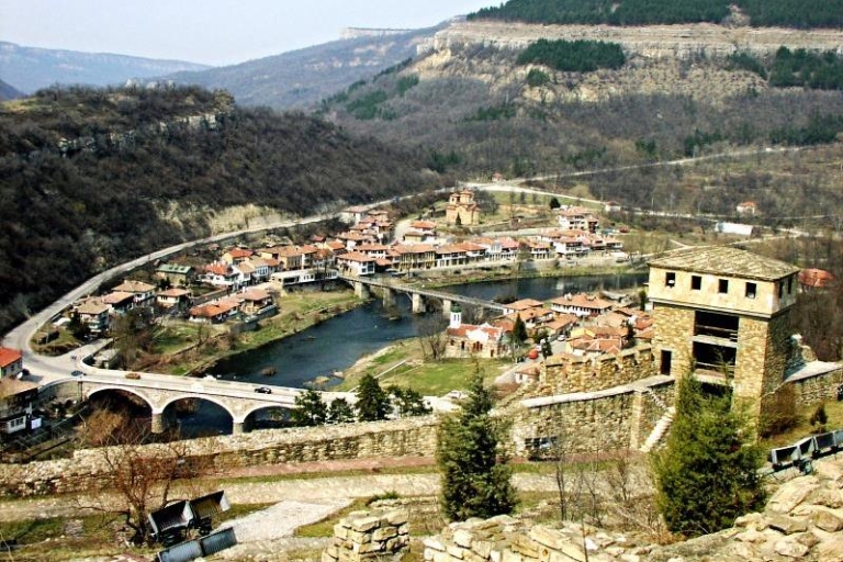 Veliko Tarnovo & Arbanasi Volledige dagtourVeliko Tarnovo & Arbanasi-dagtour in het Spaans