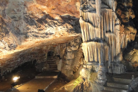 De Sofia: visite des grottes de Saeva Dupka et de LedenikaSaeva Dupka et Ledenika Caves Tour en anglais