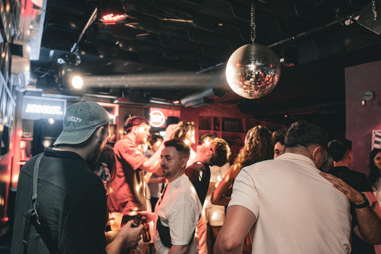Tirana: Pub Crawl with 1 hour of Unlimited Drinks