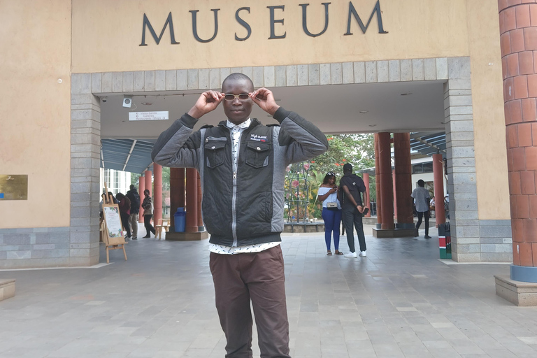 Nairobi: City Walking Tour with Rooftop View