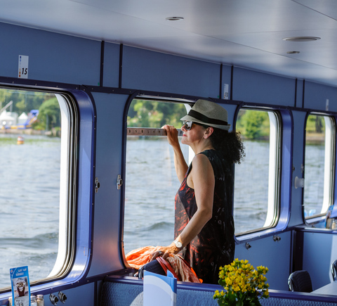 Cruises & boat tours