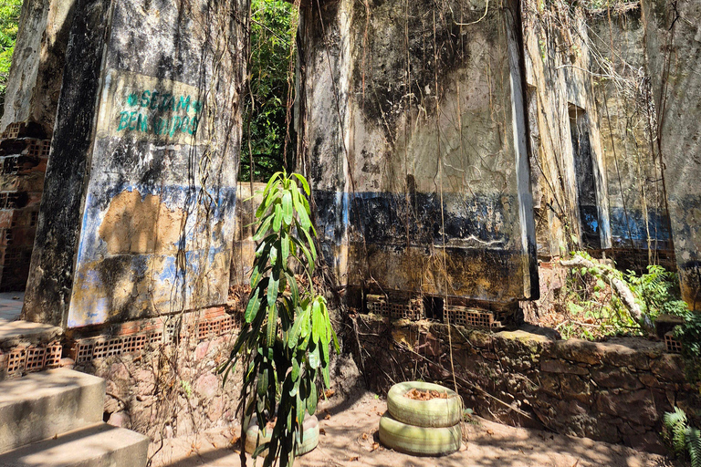 Original Açaí Experience and Visit to the Ruins of Paricatuba in Amazonas