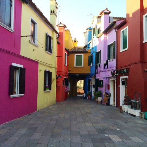 Visit Guided Tour of Burano Island in Venezia