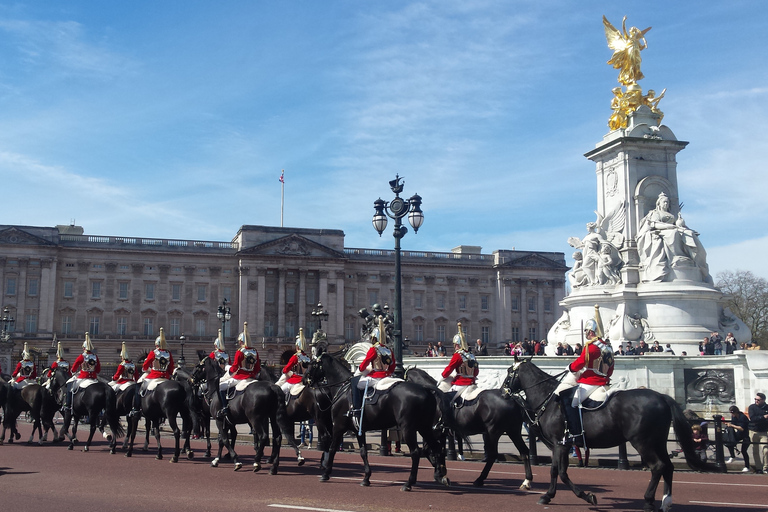 London: Changing of the Guard Walking Tour