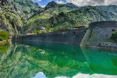 Från Dubrovnik: Hel dagsutflykt till Montenegros kust