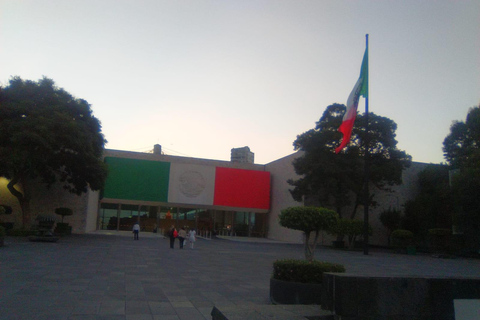 ANTHROPOLOGY MUSEUM : Guided Tour