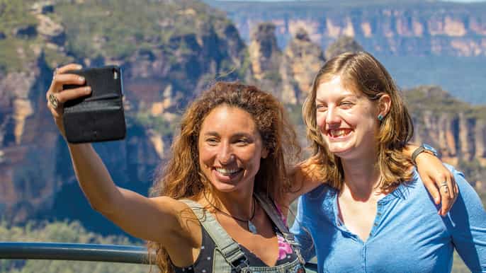 blue mountains wildlife day tour from sydney by coach