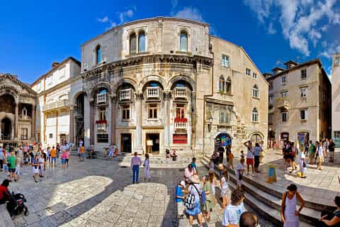 split game of thrones tour