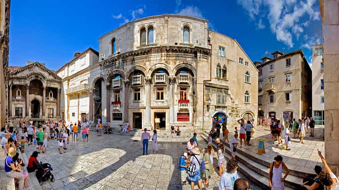 split game of thrones tour