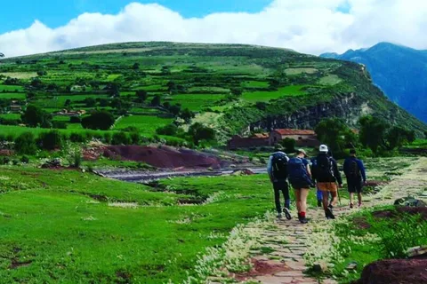 Sucre: 3 days trek in Inca Trails and the Crater de Maragua
