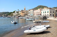 Da Milazzo, Lipari e Vulcano Gita in barca con escursione a piedi - Hizvo