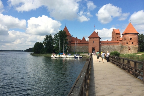 From Vilnius: Trakai Castle and Paneriai Memorial Tour Public Tour