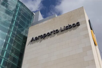 Privater Flughafentransfer vom/zum Flughafen Lissabon