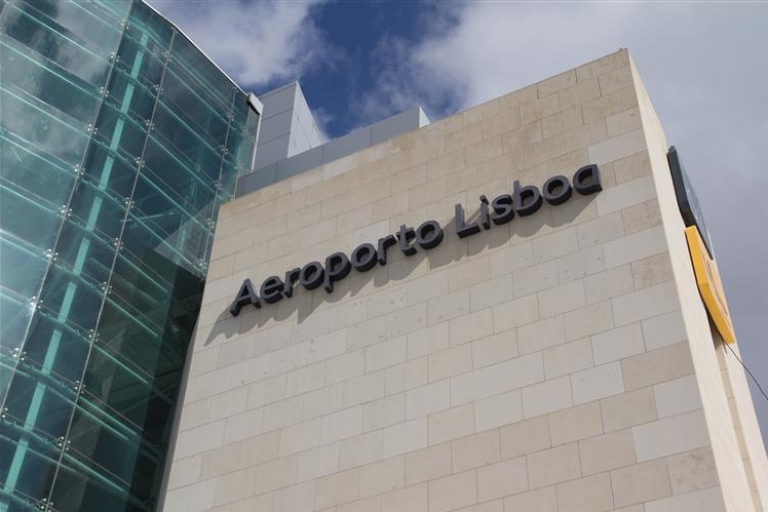 Private Transfer van / naar de luchthaven van LissabonPrivétransfer: luchthaven naar Lissabon