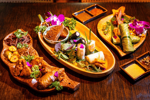 Ho Chi Minh: Open-Top Bus Tour, Chào Show & Dinner MAIN MENU BUS TOUR with CHÀO SHOW