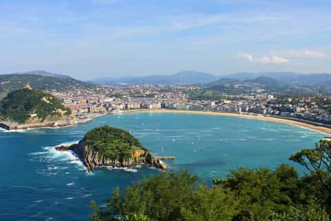 From Bilbao: Loyola, Getaria, Zarauz and San Sebastian Tour
