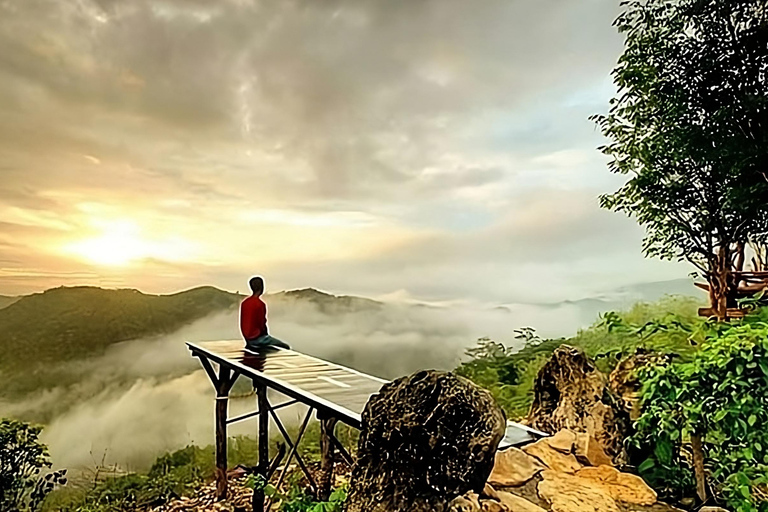 Yogyakarta: Cave, Highland, Sunset, &amp; Night View Day Tour