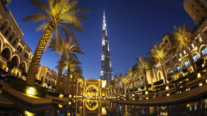 dubái sala vip del burj khalifa con vistas al atardecer
