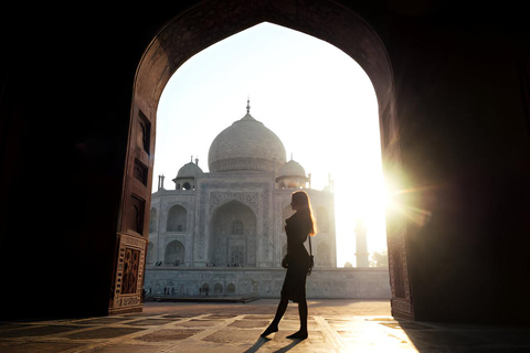 Visita al Taj Mahal, Fuerte de Agra y Conservación de Elefantes desde DelhiCoche privado con aire acondicionado, conductor y guía, regreso a Jaipur