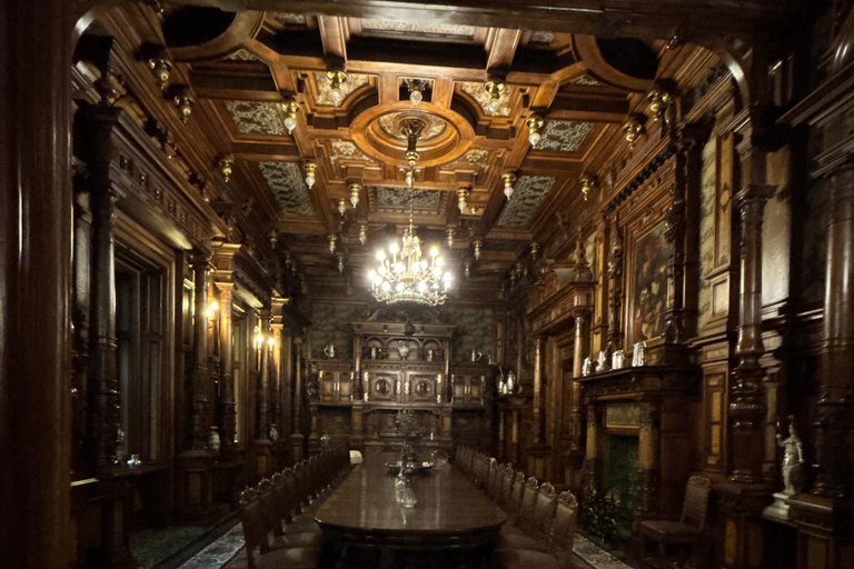 Brașov Day Tour : Bran Dracula’s Peleș & Wednesday Castles