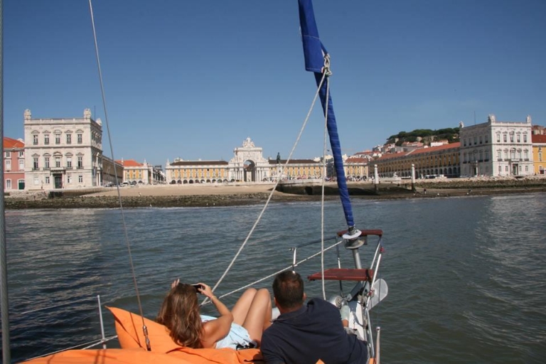 Dagelijkse tochten: zeiltochten in de haven van LissabonDagelijkse tochten: Zeiltochten Lissabon