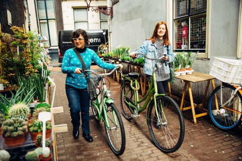 Amsterdam auf zwei Rädern: Private Fahrradtour mit Guide