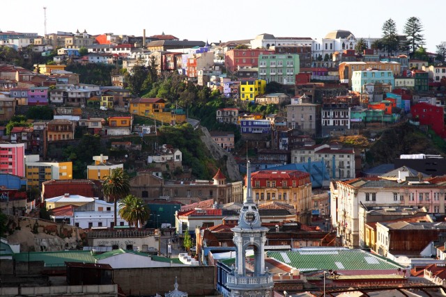 Visit Valparaiso 4-Hour City Tour by Van and Funicular in Valparaíso