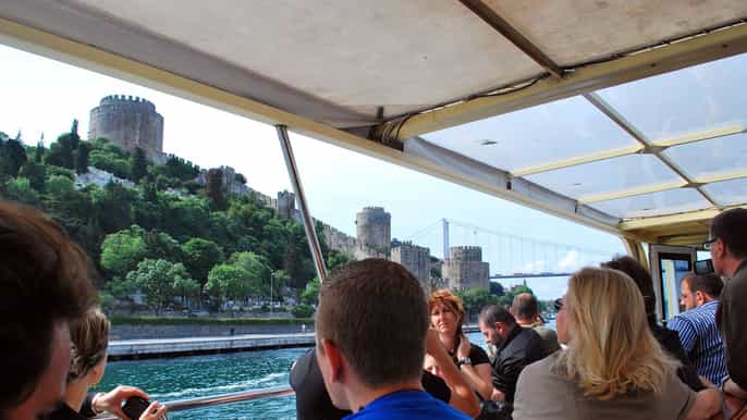 istanbul 2.5hour bosphorus strait boat cruise