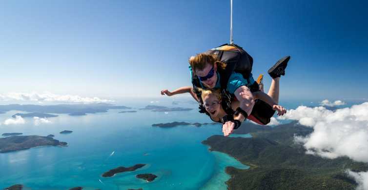 Airlie Beach Early Morning Tandem Skydive