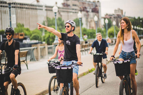Vienna: City Highlights E-Bike Tour