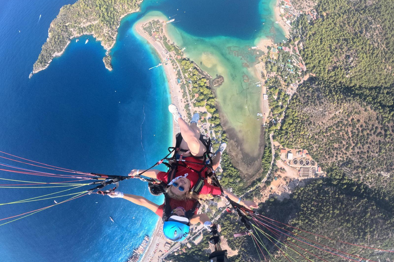 Tandem Paragliding in Fethiye, Oludeniz | Female Pilot