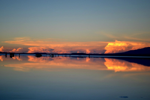 From Uyuni: Laguna Colorada and Salar de Uyuni 3-Day + MealsSpanish Tour (Option 1)