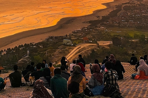 Yogyakarta: Cave, Highland, Sunset, &amp; Night View Day Tour