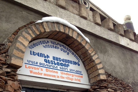From Yerevan: Levon's Divine Underground & Machanents house